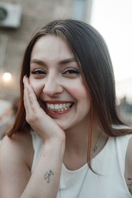 Julia, 28