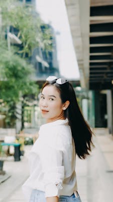 Marie, 29