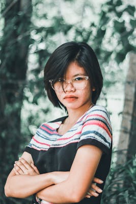 Laura, 24