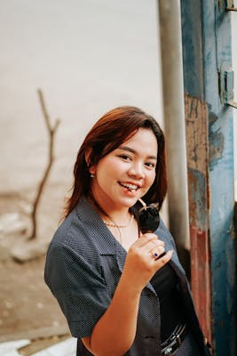 Sophie, 23